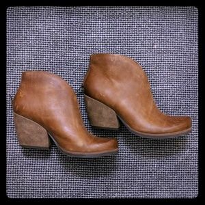 Korks by Korkease gemini booties